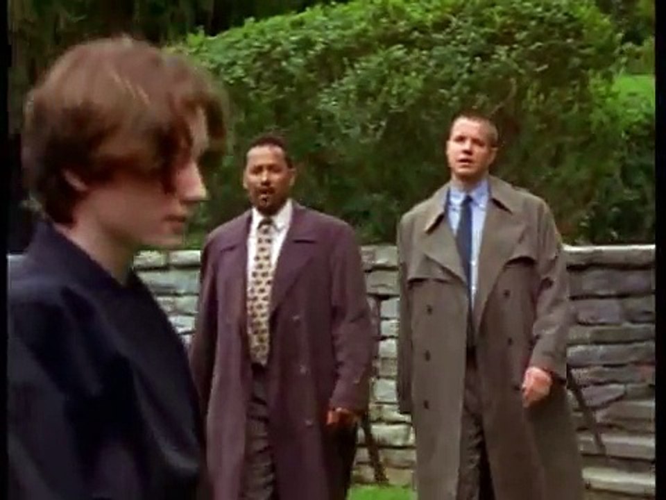 Elijah Wood in Homicide: Life on the Street