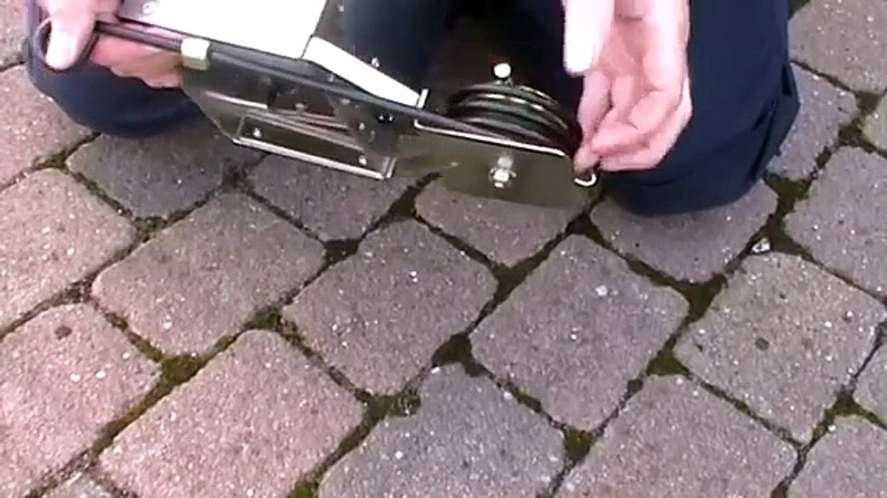 Setting the Kania 2000 - www.greysquirrelcontrol.co.uk