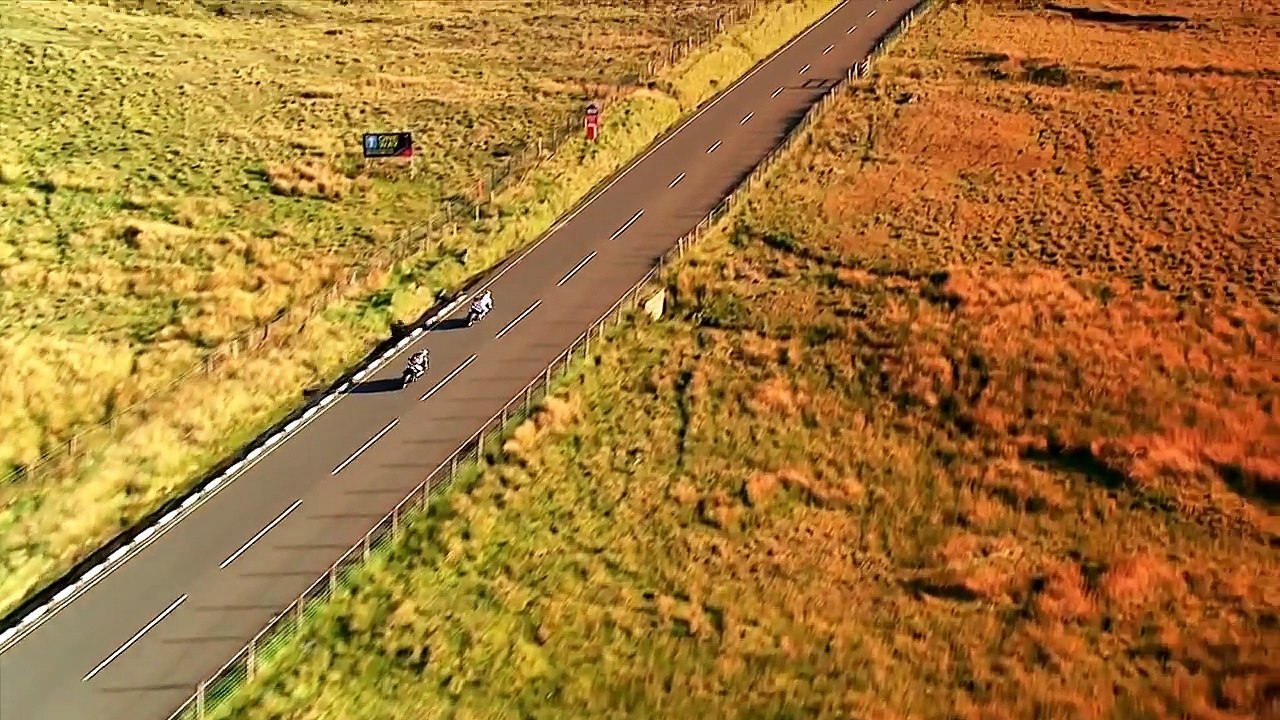 THE GREATEST SHOW ON EARTH ★HD★ 322kmh-200mph Street Race ✔ ISLE of MAN TT