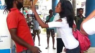 Girl Slapping a Pervert who tried to abuse her in public