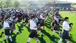 700 Pipers and Drummers in Calgary