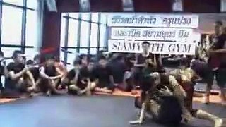 Muay Thai Chaiya Grapping