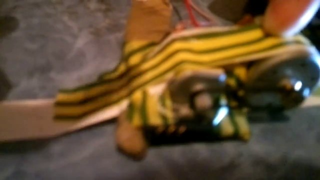 Motors AC-DC- DC powering two LED diodes