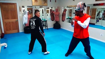 Safe Sparring - Sifu vs Chaaze - Light Contact - Nov 18 2014