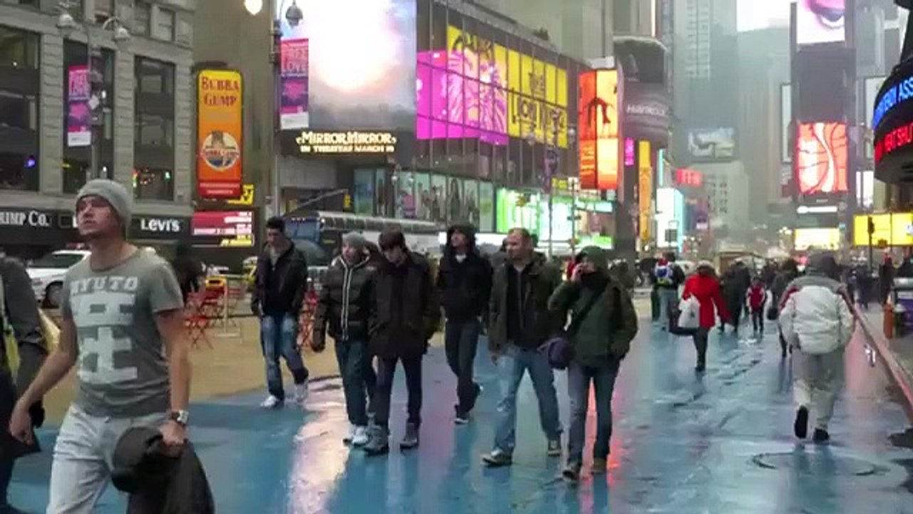 Sea Grant's "Don't Flush Medicine" message goes Big Apple