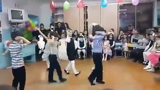 Лезгинский Народный Танец в Исполнении Детей! Lezginskie folk dance performed by children!