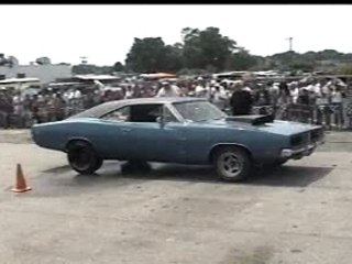 DODGE CHARGER BURNOUT DE 2MIN