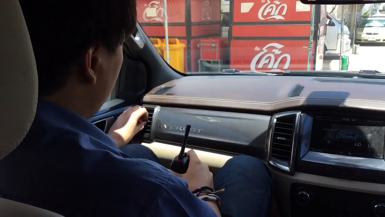 Mua xe Ford Everest 2015 giá tốt - Liên hệ  0902.911.656