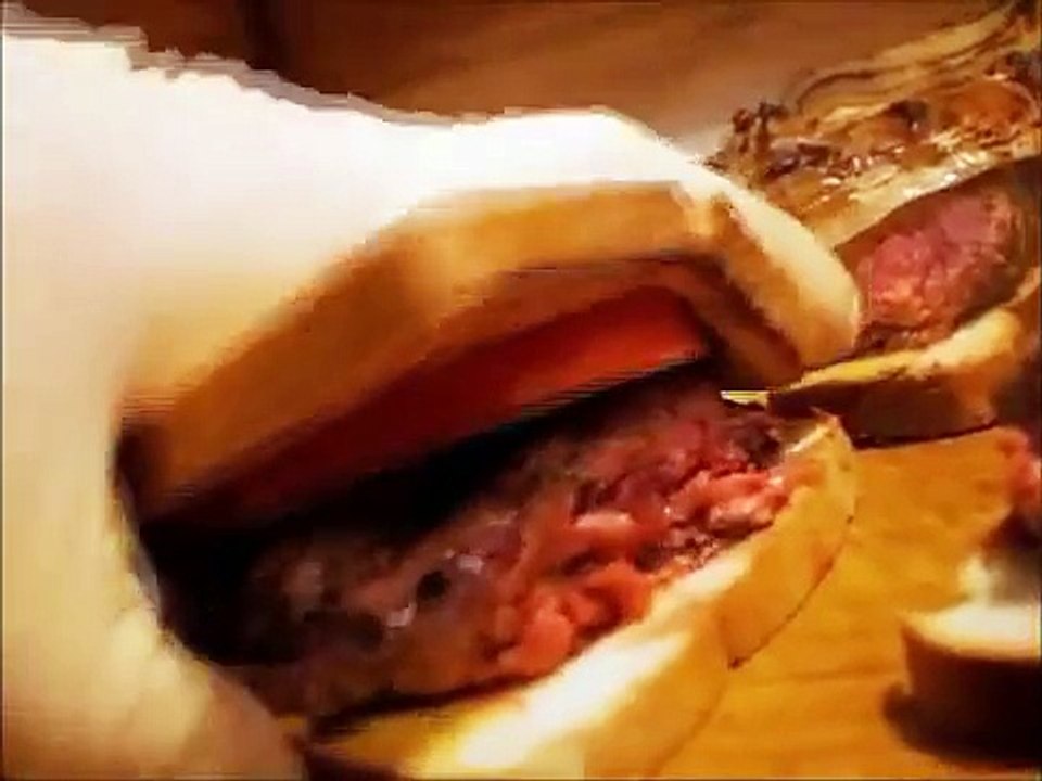 Best Thing I Ever Ate - Louie's Lunch