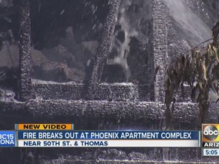 Fire breaks out at Phoenix apartment complex