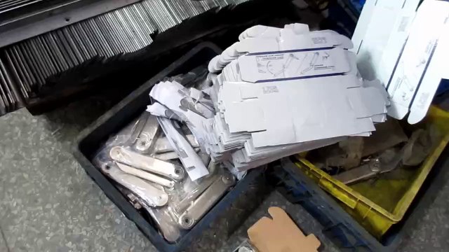 Herrajes para Muebles y Gabinetes - China: Compases de Resorte / Production 3