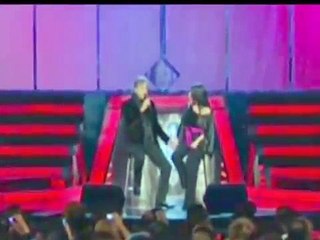 Laura Pausini y Andrea Bocelli  "Vive ya" 2009