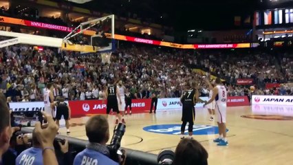 Nemanja Bjelica zabija koš za pobjedu protiv Njemaca u Mercedes Arena