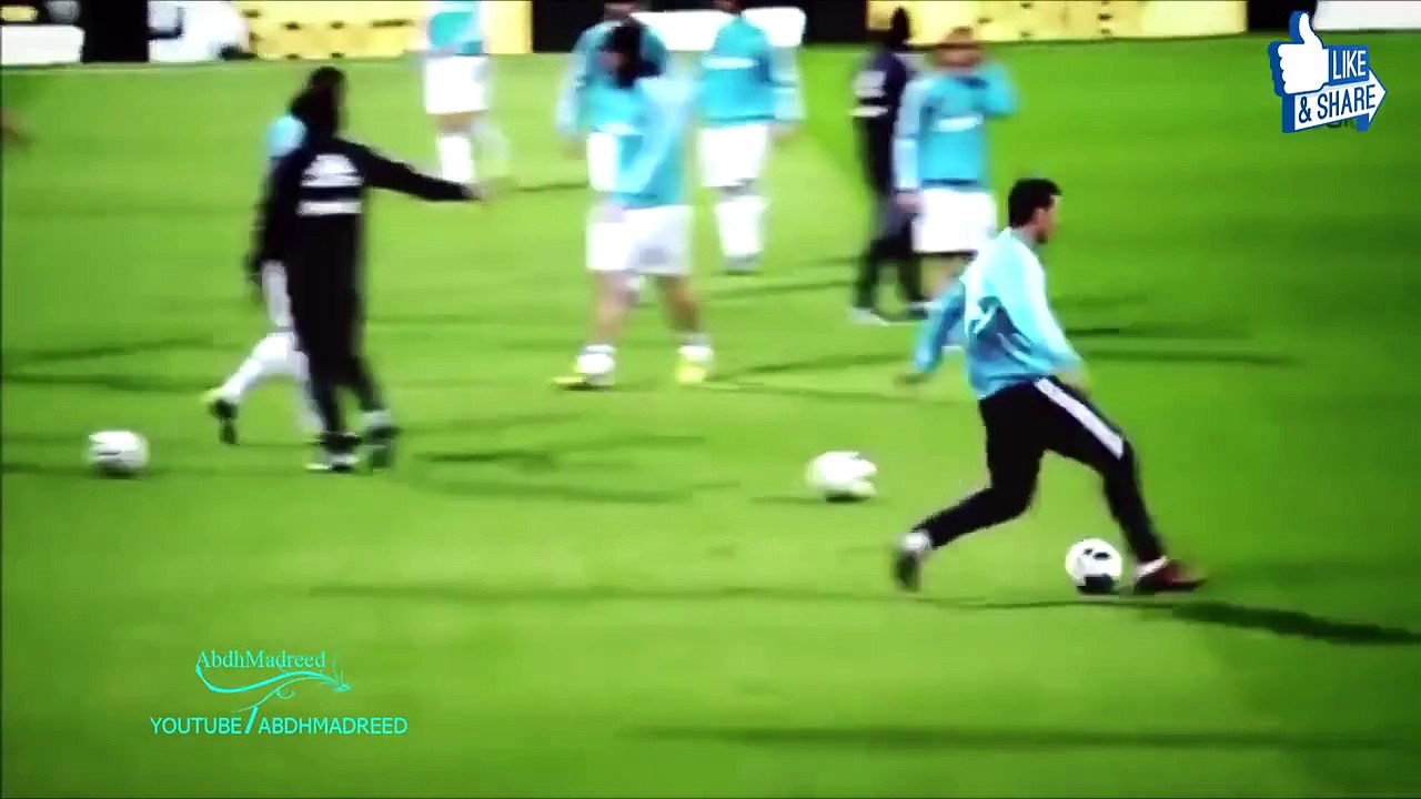 Cristiano Ronaldo vs Lionel Messi ► AMAZING Freestyle Football Skills