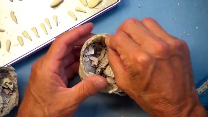 Kağıt ve Tutkaldan Korkunçlu Karı Yapmak