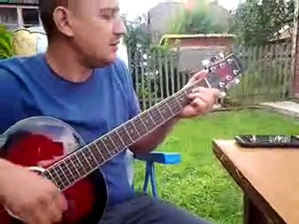 Песня: Не бросайте друзей в беде! Собака - Друг!