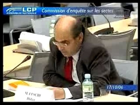 Sarkozy laxiste face aux sectes (1/4)