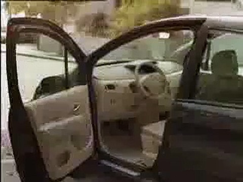 Spot Renault Modus / A Horse With No Name vu par Grum Lee