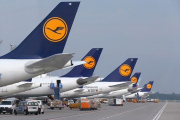 Lufthansa Pilots' Union Calls Strike for Tuesday