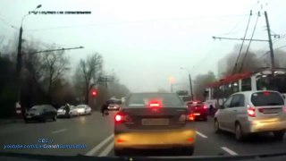 Russian policeman vs car ;