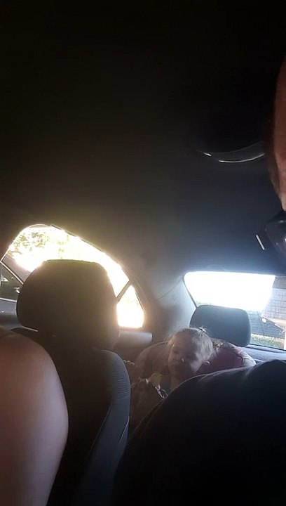 2 y/o girl sings Disney song in carseat