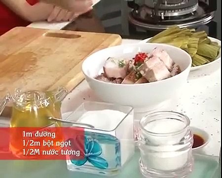 Thịt quay kho dưa cải - Vietnam cuisine