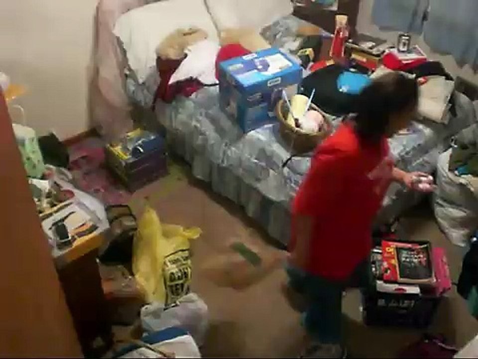 Time Lapse: Cleaning My Room At My Mom's House