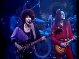 Thin Lizzy - Dancing In The Moonlight (Live And Dangerous)