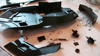 Building Leopard 2A6 model tank - Revell 1/35 scale