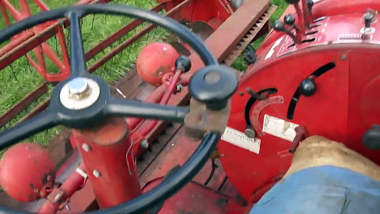 Moissonneuse Batteuse Massey-Ferguson 410 (2)