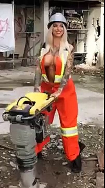 hot girl construction worker - video Dailymotion