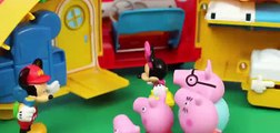 Mickey Mouse Clubhouse Peppa Pig and Minnie Mouse Daddy Pig Camping in Mickeys Camper ToysReview