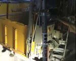Dual lift wire rope hoist in action