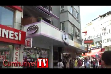 HDP il binasına giren grup eşyaları ateşe verdi