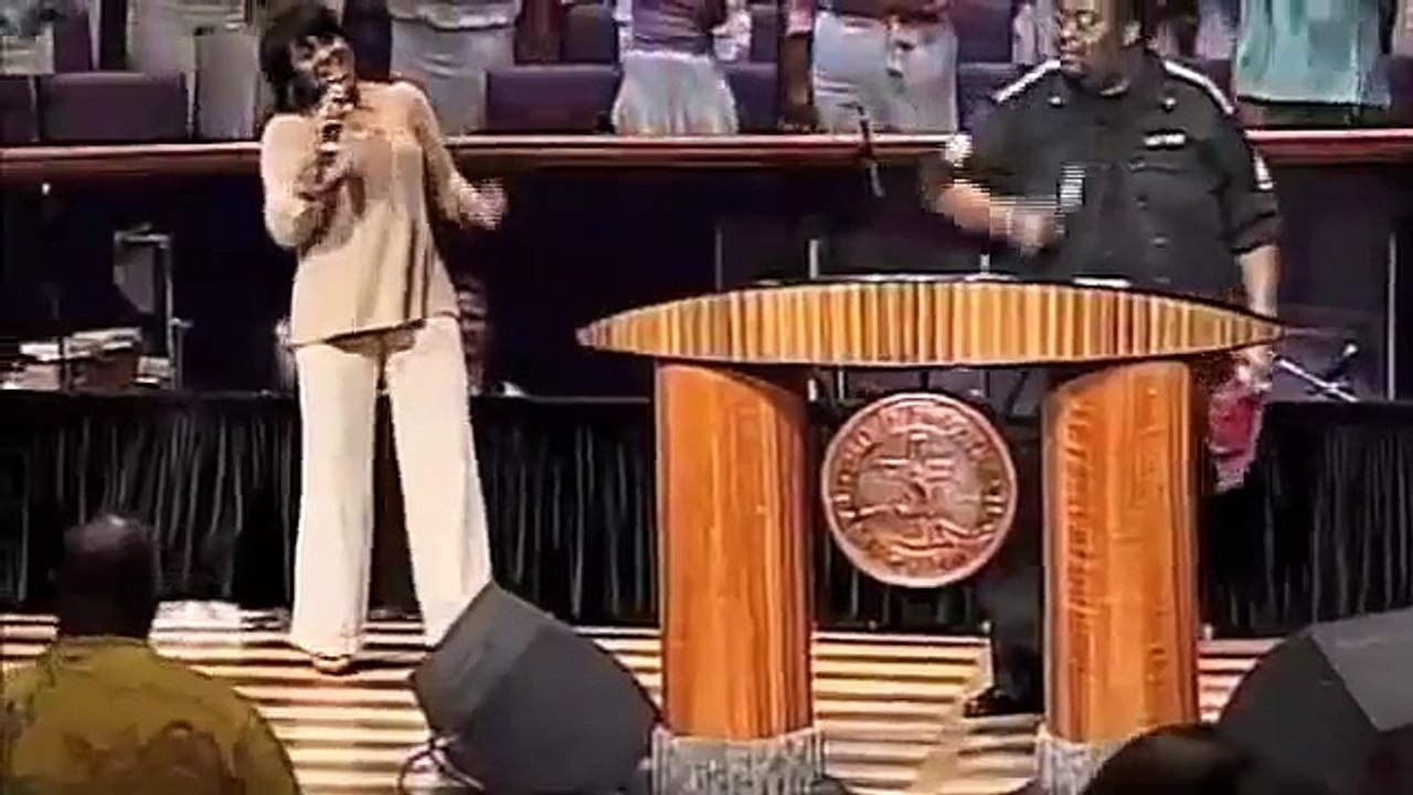 He's Able - Darwin Hobbs    (Mt. Zion, Nashville)