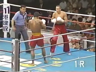 Kick boxing war THAI vs USA