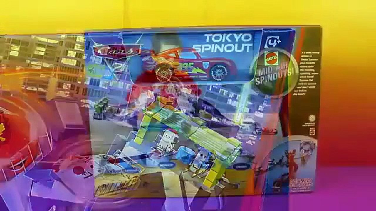 Disney Pixar Cars 2 Tokyo Spinout Track Set Lightning McQueen & Rip Klutchgonski Race & Crash!