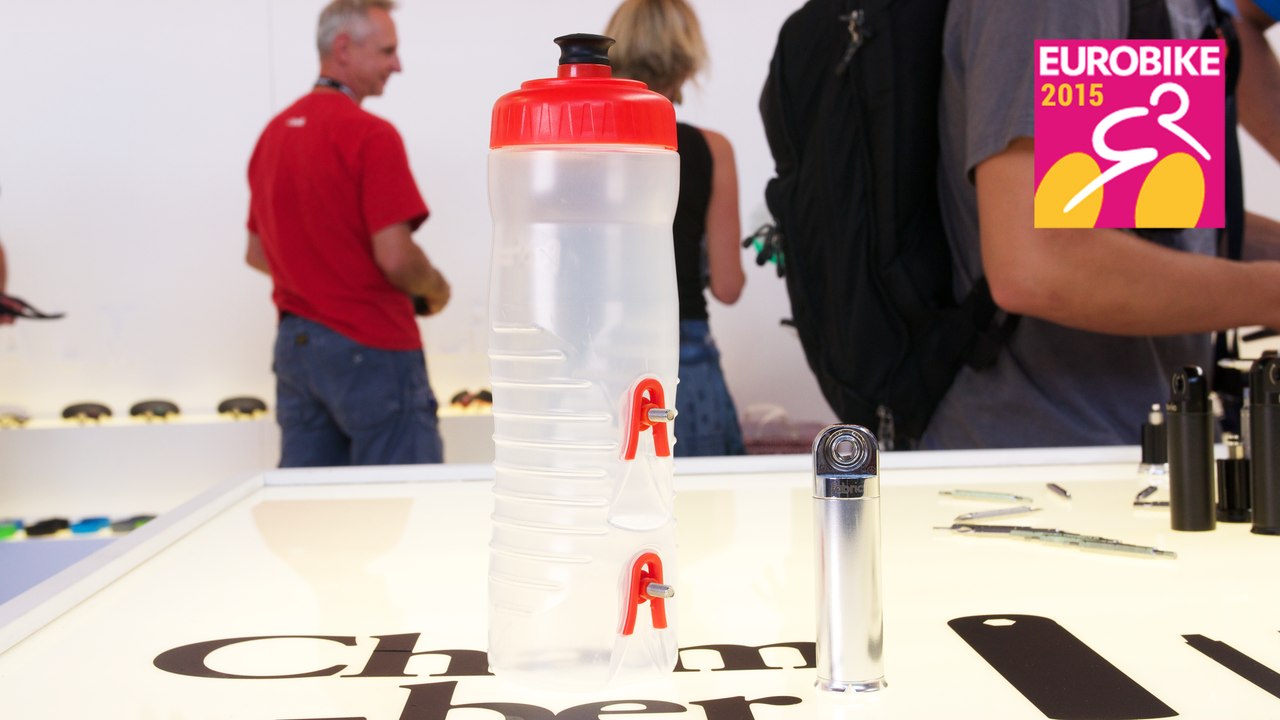 2016 Fabric Water Bottle And Chamber Multi Tool Preview |...