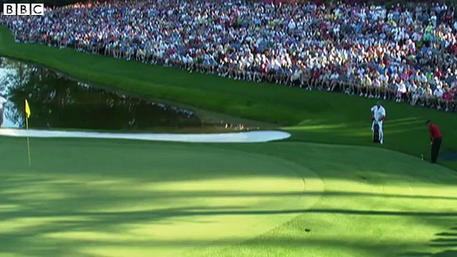 Tiger Woods 16th Hole Chip Shot - Masters 2005 [HD]
