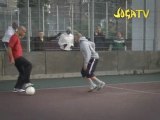 Henry plays street football. Joga Bonito
