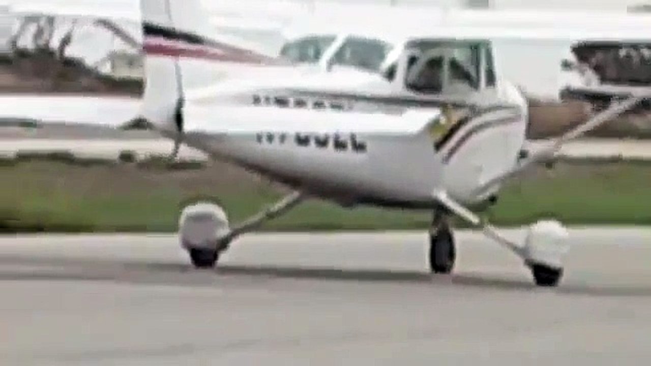 Flying solo in a cessna 172, different takeoffs and landing!