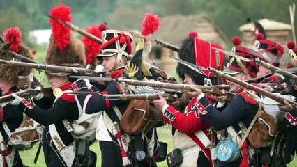 Russians reenact 1812 Battle of Borodino against the French