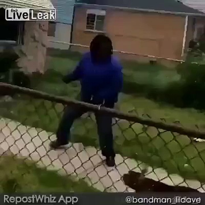 Man gets in a full on fight with a dog
