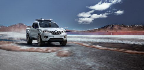 Le Renault Alaskan et Paul le photographe