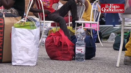 Treviso, parlano i migranti cacciati da Quinto: “Trattati come cani, picchiati e insultati”