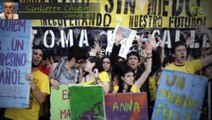 Los Indignados in Spagna: la rivolta arriva in Europa. E' il funerale dei partiti