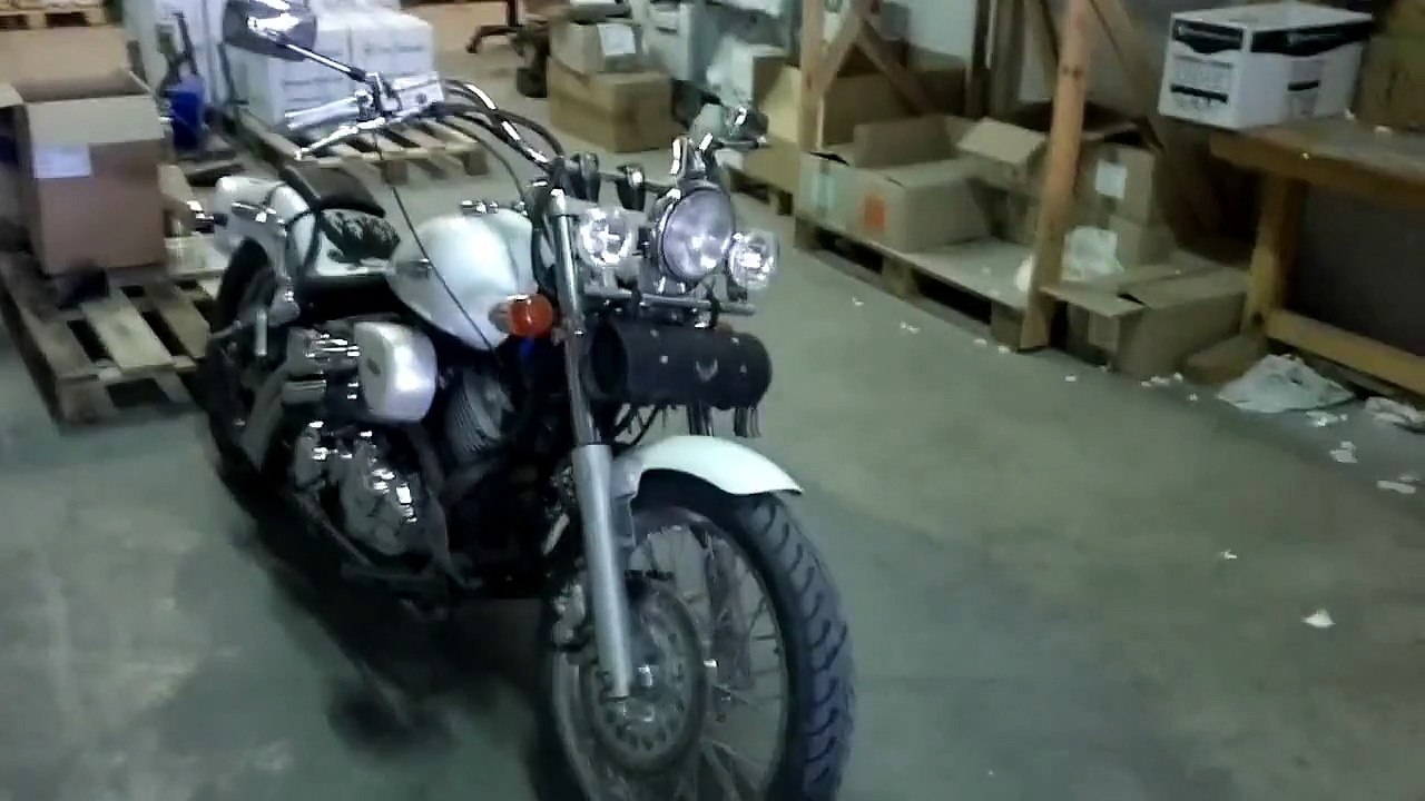 Yamaha XVS 650 DragStar Sound.mp4