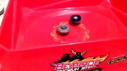 Beyblade battle Variares D:D vs BigBang/Cosmic Pegasus!!