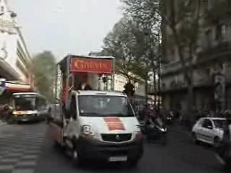 MICHAËL YOUN ENTRE A GRÉVIN PARTIE 2