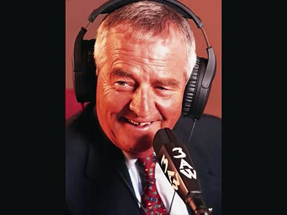 Ernie Sigley stuffs up a PAID live commercial on 3AW Melbourne.wmv